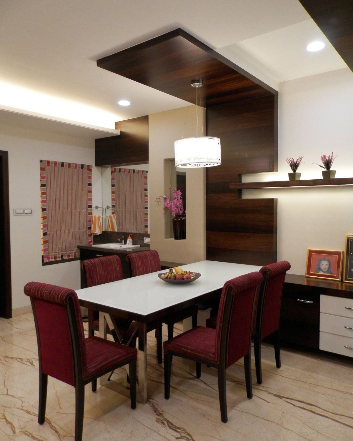 Courtyard Dining, Dining Room in Chennai